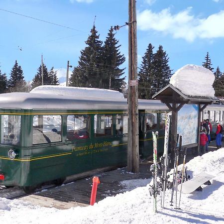 Appartement Saint Gervais: Ski-In, City Views & Shared Pool Exterior photo