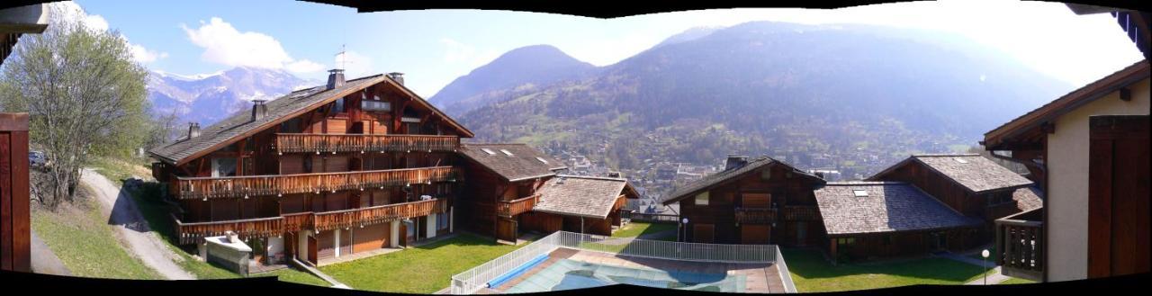 Appartement Saint Gervais: Ski-In, City Views & Shared Pool Exterior photo