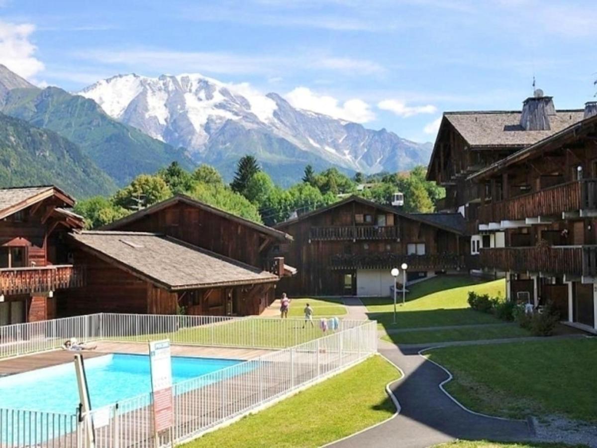 Appartement Saint Gervais: Ski-In, City Views & Shared Pool Exterior photo